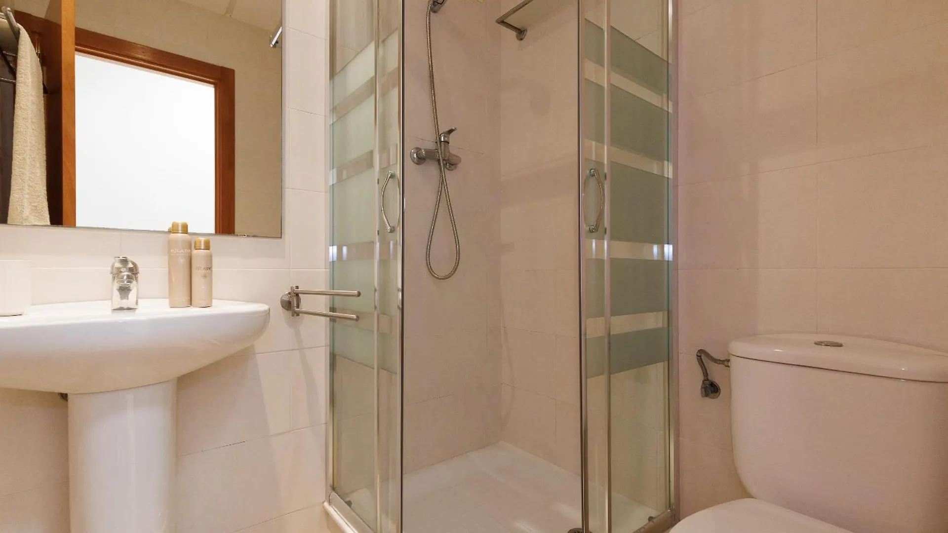 Uhc Tramuntana Family Complex Apartamento Salou Espanha